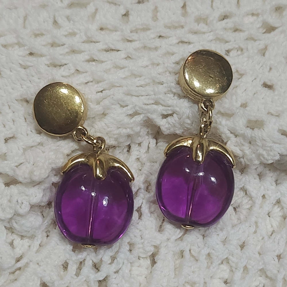 Vintage Trifari Amethyst Clip On Earrings